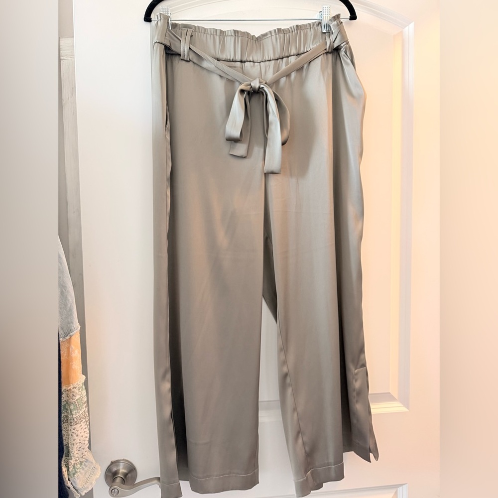 NWOT JOIE SILK OLIVE GREEN PULL ON TIE FRONT PANTS